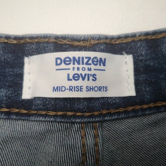 Denizen from Levi's Ladies Size 33 Mid Rise Medium Wash Jean Shorts - Picture 3 of 13